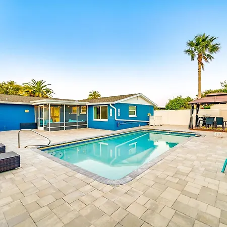 Oasis With Heated Pool 5 Mi To Anclote Gulf Park! Villa